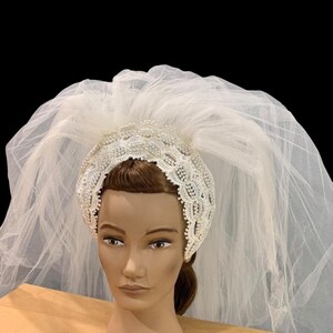 EUC vintage veil headband with comb. Off white fingertip length w blusher Robyn Blusher Veil Headband | LELET NY main image 2