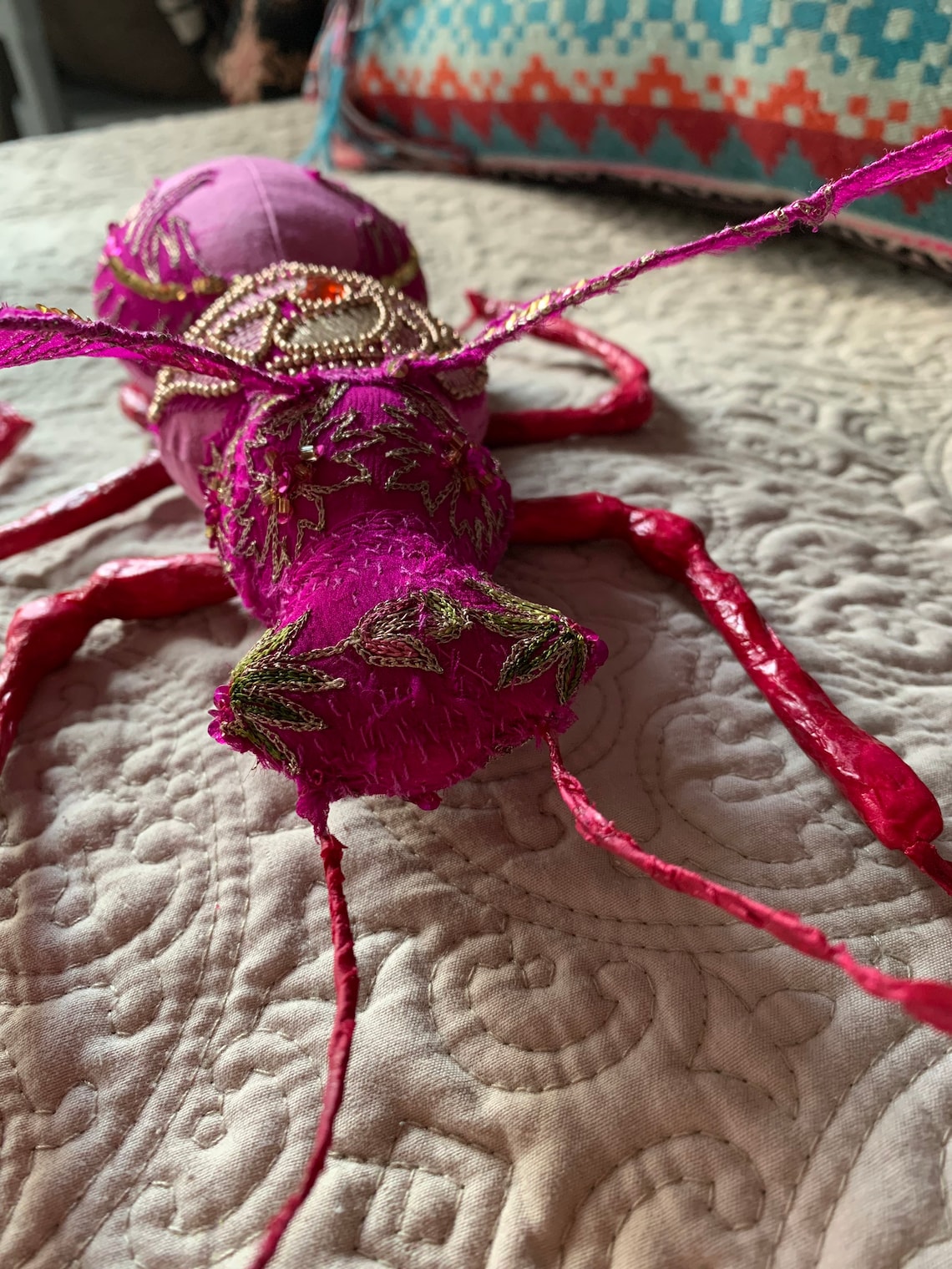 Bee bee xxl papiermâché bee giant insect wall decoration Etsy