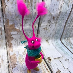 Cockroach Pink  , Woolen Toy, Gift, Interior toy , Handmade, Decor ,  Original Gift , Toy to Order , Beetle , Needle Felted Toys