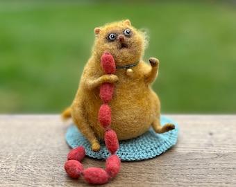 Chip the cat loves to eat delicious food , Woolen Toy , Gift , Interior toy , Decor , Toy to Order , Needle Felted Cat , wallow , Animals