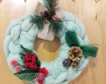 Christmas Hand Knitted Wreath , Christmas decoration , Christmas gift for new home , Chunky Knit , Cheer Wreath