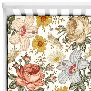 Vintage floral crib sheets ~ Floral Crib sheets girl ~ Floral crib bedding ~ Floral fitted crib sheet ~ Baby fitted sheets ~ Floral nursery