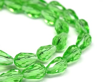 Perlas de vidrio facetadas en forma de lágrima para joyería (5 x 7 mm, 8 x 11 mm, 10 x 15 mm, 12 x 18 mm) - Peridoto