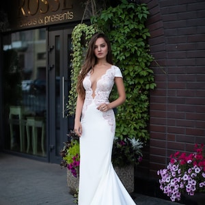 Trendy dinner dresses sales