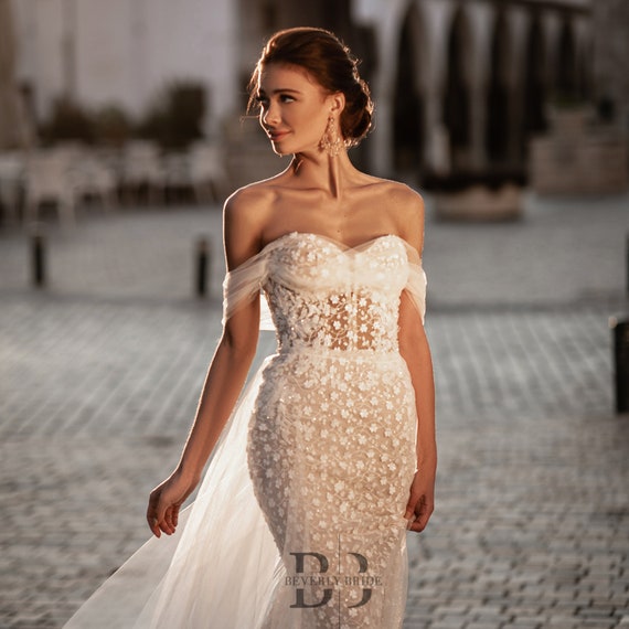 Mermaid Wedding Dress with Detachable Overskirt Beaded Lace Corset Bridal  Gowns