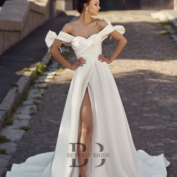 Formal A Line Wedding Dress With Bustier Top Dropped Straps With Bows  Fashion-forward High-end Bridal Gown Simple and Elegant ANGELINA 