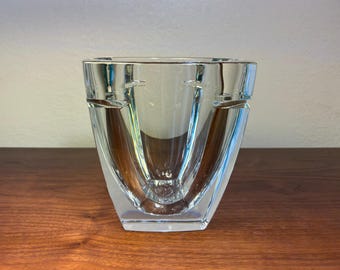 Balde de gelo Waterford Crystal Metra em vidro transparente com design geométrico para champanhe e vinho, assinado e fabricado na Irlanda.