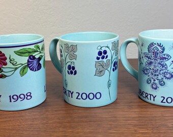 Tazas vintage Liberty of London de Poole Pottery: diseño floral de uvas (juego de 3)
