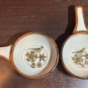 Paar Vintage Ken Edwards Griffschalen | Künstler signierte mexikanische Volkskunst Keramik | El Palomar Mexico Grüner Vogel