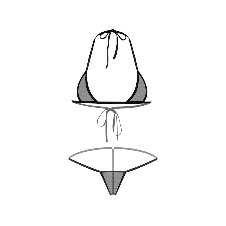 Pode incluir: Um top de biqu&iacute;ni preto e uma parte inferior combinando com um design simples. O top tem um estilo halter com um la&ccedil;o no pesco&ccedil;o e nas costas. A parte inferior &eacute; um estilo simples de cintura baixa.