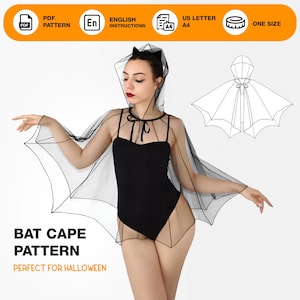 Puede incluir: Un patrón de capa de murciélago negra con capucha a juego y un body negro. La capa está hecha de tela transparente y tiene un diseño de ala de murciélago. El texto en la imagen dice "BAT CAPE PATTERN".