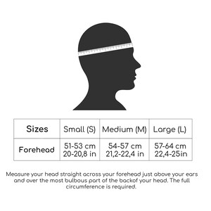 K&ouml;nnte beinhalten: Eine Tabelle mit Kopfgr&ouml;&szlig;en in Zentimetern und Zoll f&uuml;r die Gr&ouml;&szlig;en klein, mittel und gro&szlig;. Die Tabelle enth&auml;lt eine Silhouette eines Kopfes mit einem Ma&szlig;band darum.