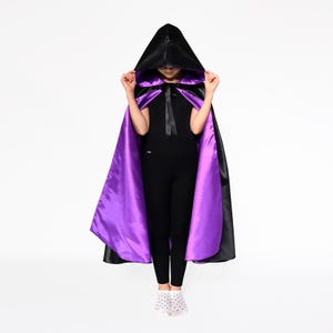 Cape à capuche fantaisie pour enfants et adultes - Cape de sorcière en satin avec capuche - Cape d&#39;Halloween grande taille - Accessoire de costume pour cape de sorcier