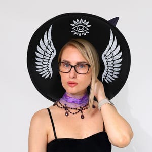Witch Hat with Unique Print – Halloween Costume Accessory for Adults and Teens – Pointed Hat for Witch Outfit & Halloween Party