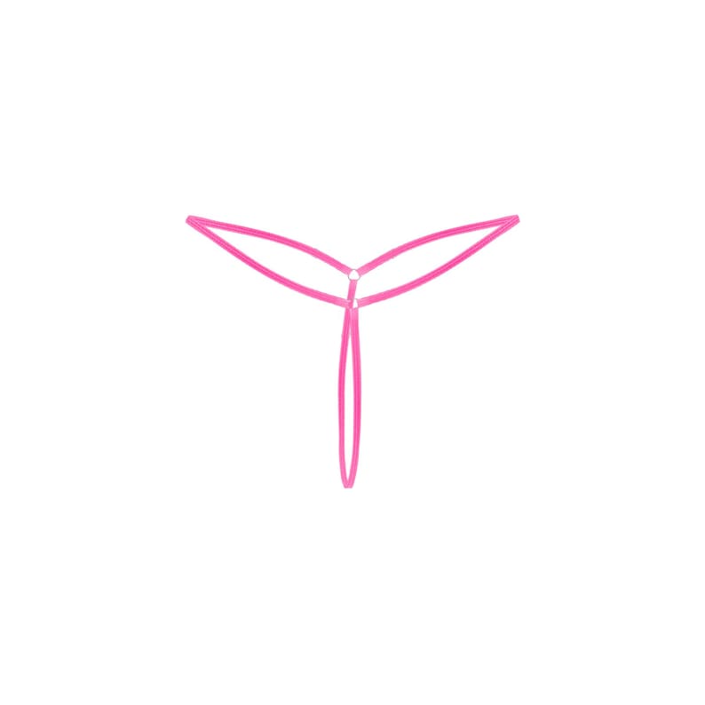 Pode incluir: Uma tanga rosa brilhante com um design minimalista. A pe&ccedil;a apresenta uma constru&ccedil;&atilde;o fina, semelhante a uma corda, com um pequeno detalhe de anel na frente. A roupa &iacute;ntima est&aacute; sobre um fundo branco liso.