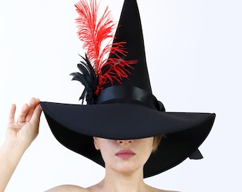 Halloween hat with feather