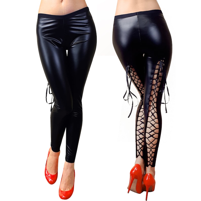 Leggings de PVC: ropa de club para festivales con detalle de cordones Black matte