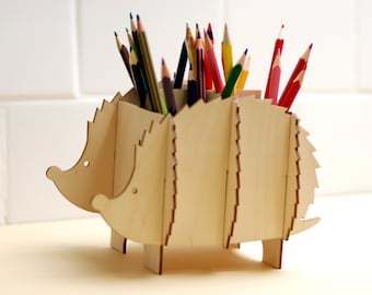 Archivo dxf del soporte del lápiz erizo para corte por láser, organizador de mesa SVG para niños