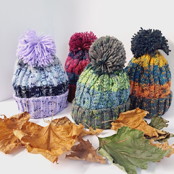 Winter Beanie Hat for Woman or Man  -  Unisex Winter Bobble Hat Beanie - Beanie for Adults Winter Beanies Warm Hats - Pom Pom Beanie