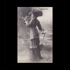 Vintage postcard ∙ Régina Badet ∙ Photo Henri Manuel