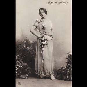 Vintage postcard ∙ Cléo de Mérode