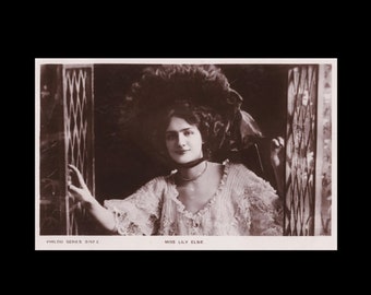 Carte postale ancienne ∙ Miss Lily Elsie