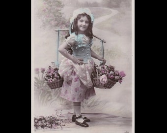 Vintage postcard ∙ Young girl wearing flowers