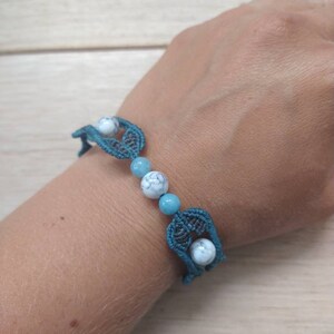 Macrame bracelet with stone beads