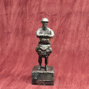 Parachute Squadron (Royal Armoured Corps) figurine in Cold cast Bronze
