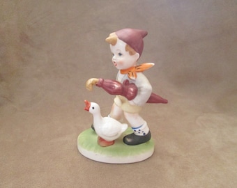 Vintage Enesco 1996 Precious Moments BIRTHDAY WISHES with Love /& Kisses Figurine Cake Topper Gift Cute Girl Crown Dress Candle