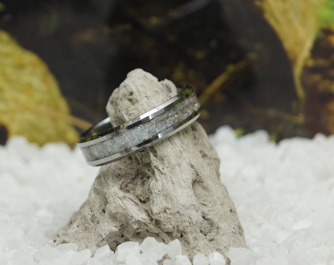 Memorial Rings Pin Point Gem