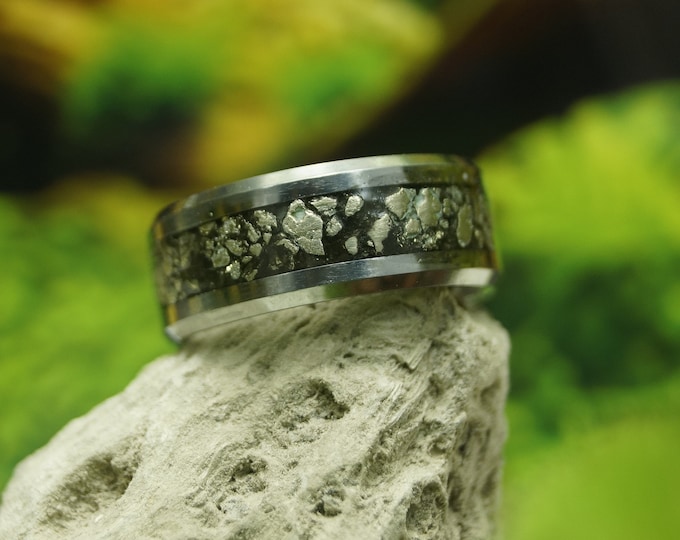 Natural Pyrite 'Fools Gold' Inlay Tungsten Band 4 mm, 6 mm or 8 mm wide Tungsten Inlaid Ring Tungsten Ring core - Unique Ring