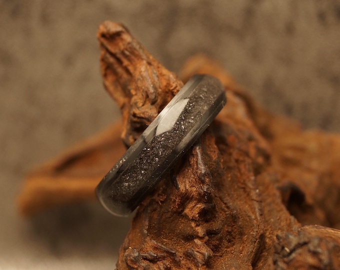 Terahertz inlay Black Ceramic Band