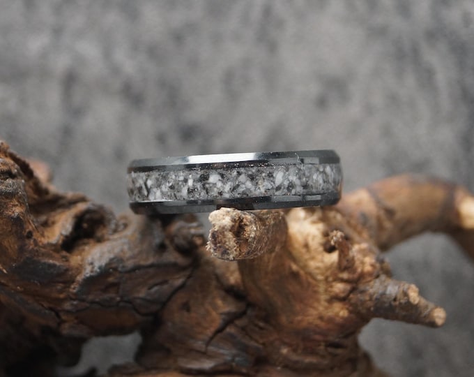 Black Ceramic Ring with Zebra Calcite Inlay – UV Glow Ring - Wedding Band (4mm, 6mm, 8mm)