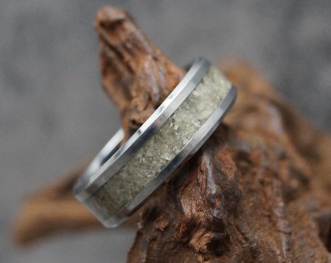 Green Apatite Tungsten Wedding Band: Unique Ring