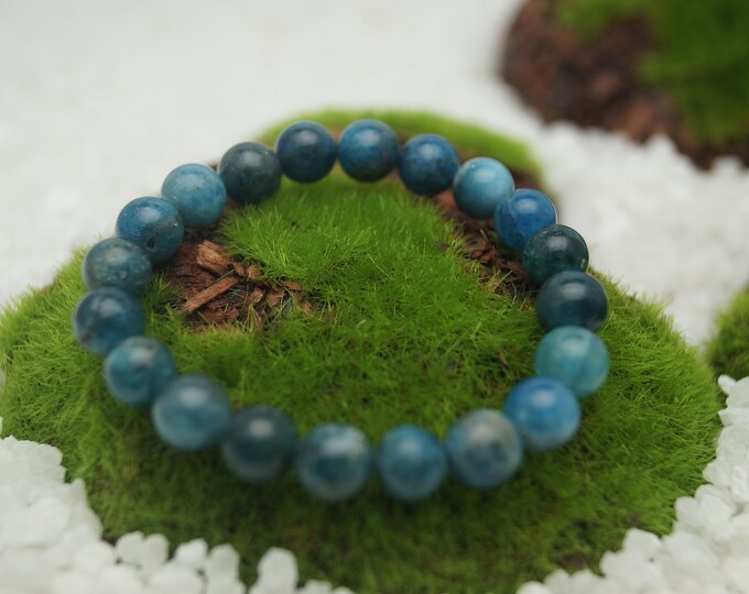 Natural Apatite Bead Bracelet for Men or Women 8 mm / 0.314961" on Stretch cord - From 152 mm to 228 mm / 6" to 9" Length