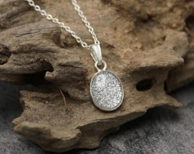Personalised Sterling Silver Oval Pendant and 18" Trace Chain both Hallmarked including Ashes or Hair Inlaid With Silver Eco-glitter