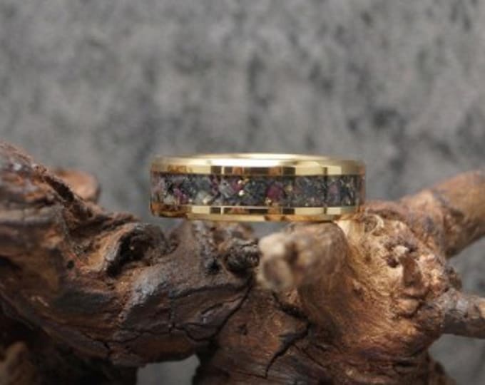 Eudialyte Inlay Gold Tungsten ring - Wedding Band - UV Glow Orange - 4, 6, 8mm wide