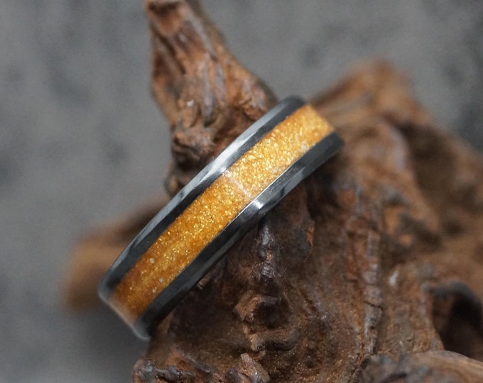 Pet Ashes Ring or Pet Fur Ring with Gold Eco-Glitter Black Ceramic Memorial Ring