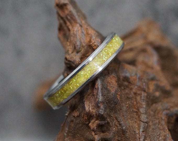 Pet Fur Ring / Pet Ashes Ring with 'Yellow Gold' Eco-Glitter Tungsten Ring: