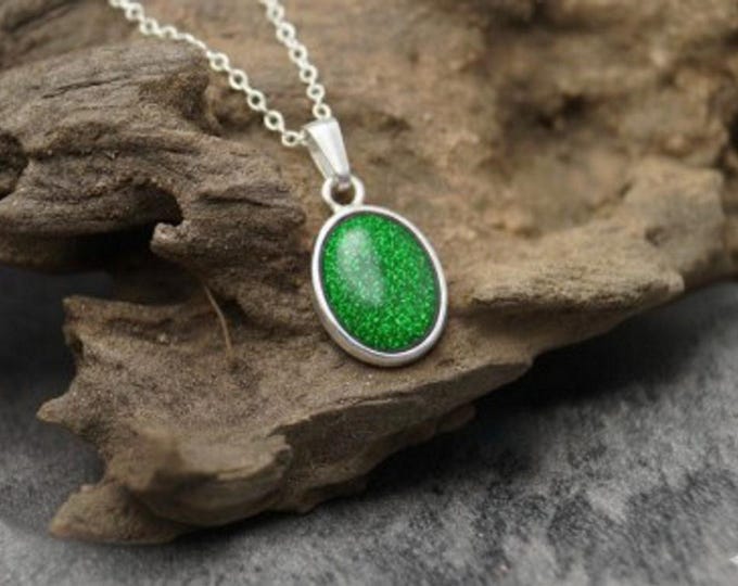 Personalised Sterling Silver Oval Pendant and 18" Trace Chain both Hallmarked 925 including Ashes or Hair Inlaid With Green Eco-glitter