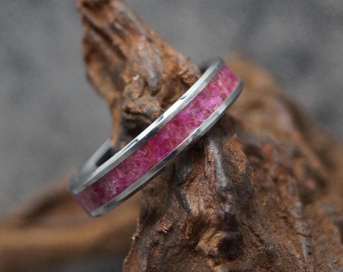 Rose Red Tiger Eye Tungsten Ring - Unique Wedding Band