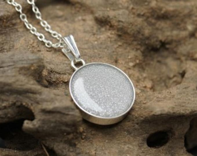 Personalised Sterling Silver Round Pendant and 18" Trace Chain both Hallmarked including Ashes or Hair Inlaid With Silver Eco-glitter