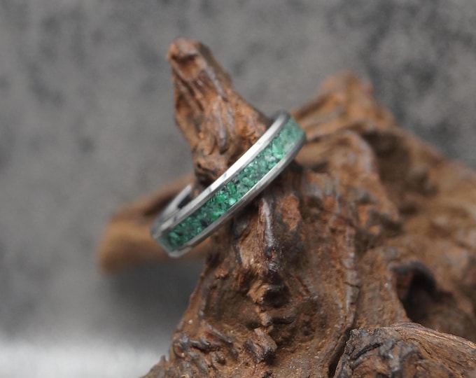 Malachite Tungsten Wedding Band: Unique Ring