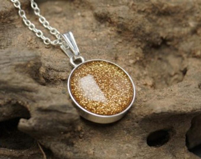 Personalised Sterling Silver Round Pendant and 18" Trace Chain both Hallmarked including Ashes or Hair Inlaid With Gold Eco-glitter