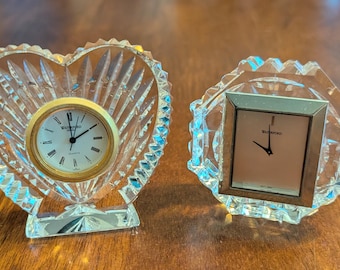 2 Vintage Waterford Tischuhren achteck und herzförmig. M2
