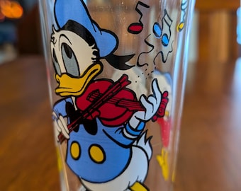 Vintage 1977 Pepsi Collector Series Drinking Glass Walt Disney Donald duck playing violin