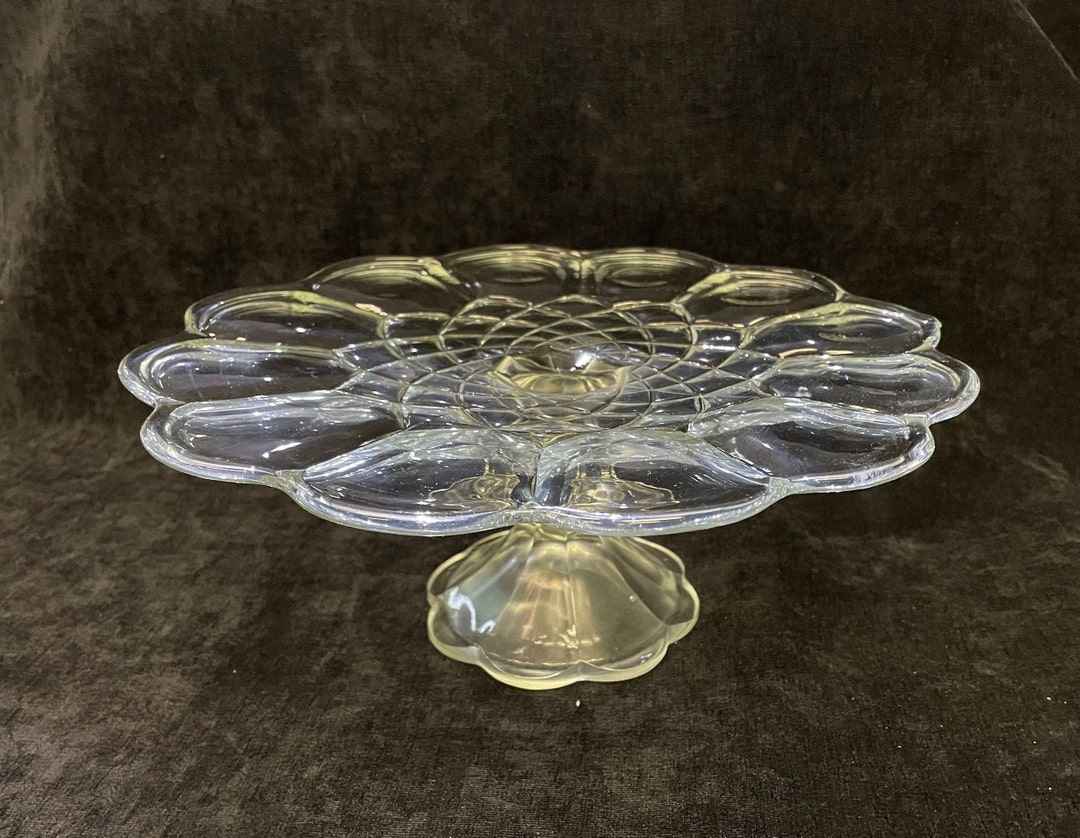 L.E. Smith Glass Cake Stand Petal Glass Etsy