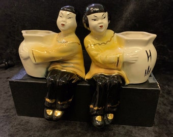 Set of Shelf Sitters with Vases  - Asian Japanese Couple - Vintage Ceramic Figurines