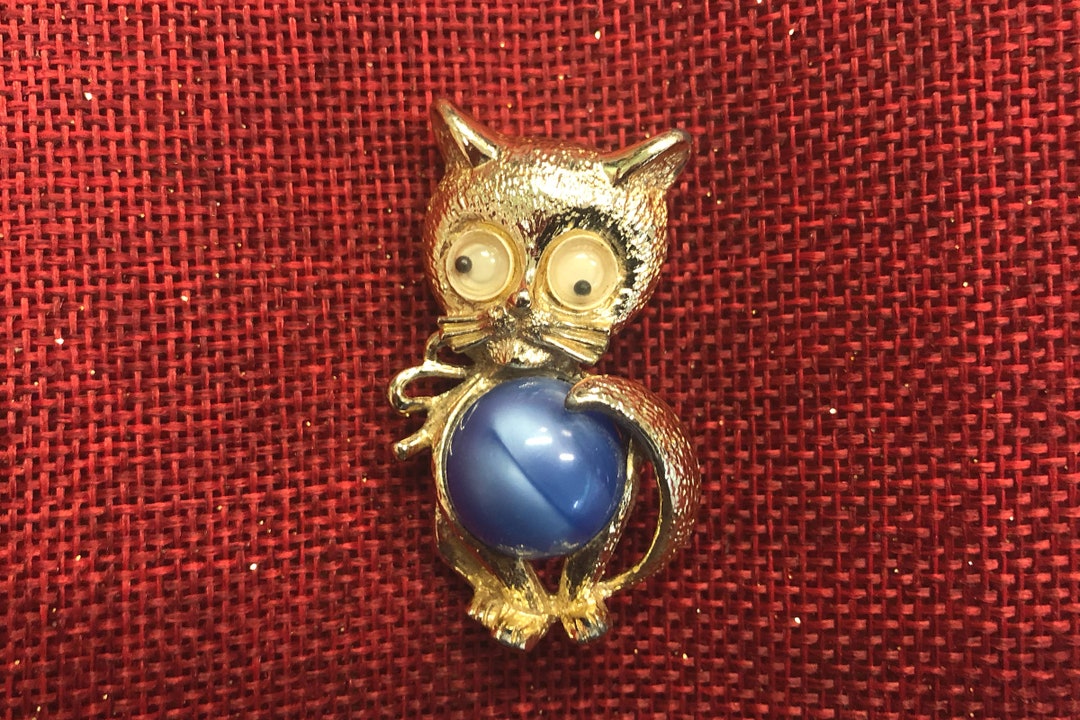 Blue and Gold Googly Eyes Jelly Belly Cat Pin/brooch Vintage Etsy